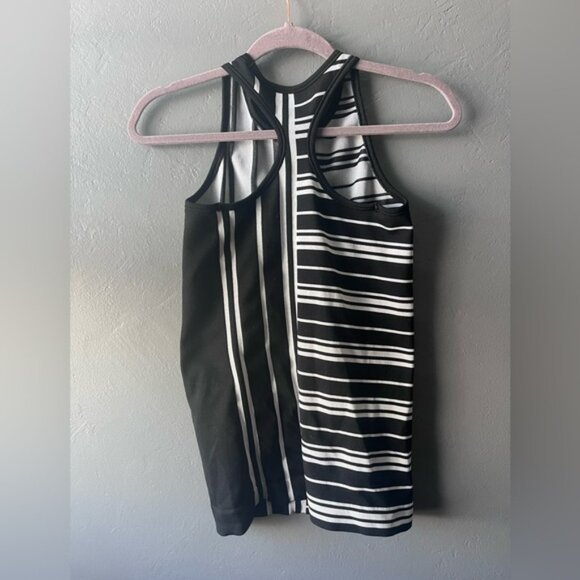 Athleta Black and White Tank L - Picture 2 of 3